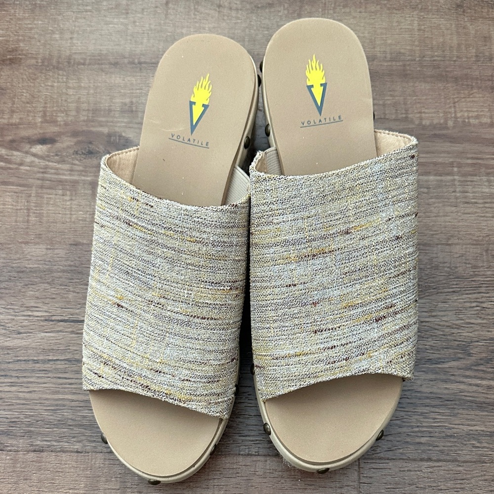 Volatile Women's Tan Woven Mules